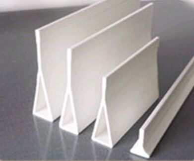 影響玻璃鋼地板梁價(jià)格的關(guān)鍵因素